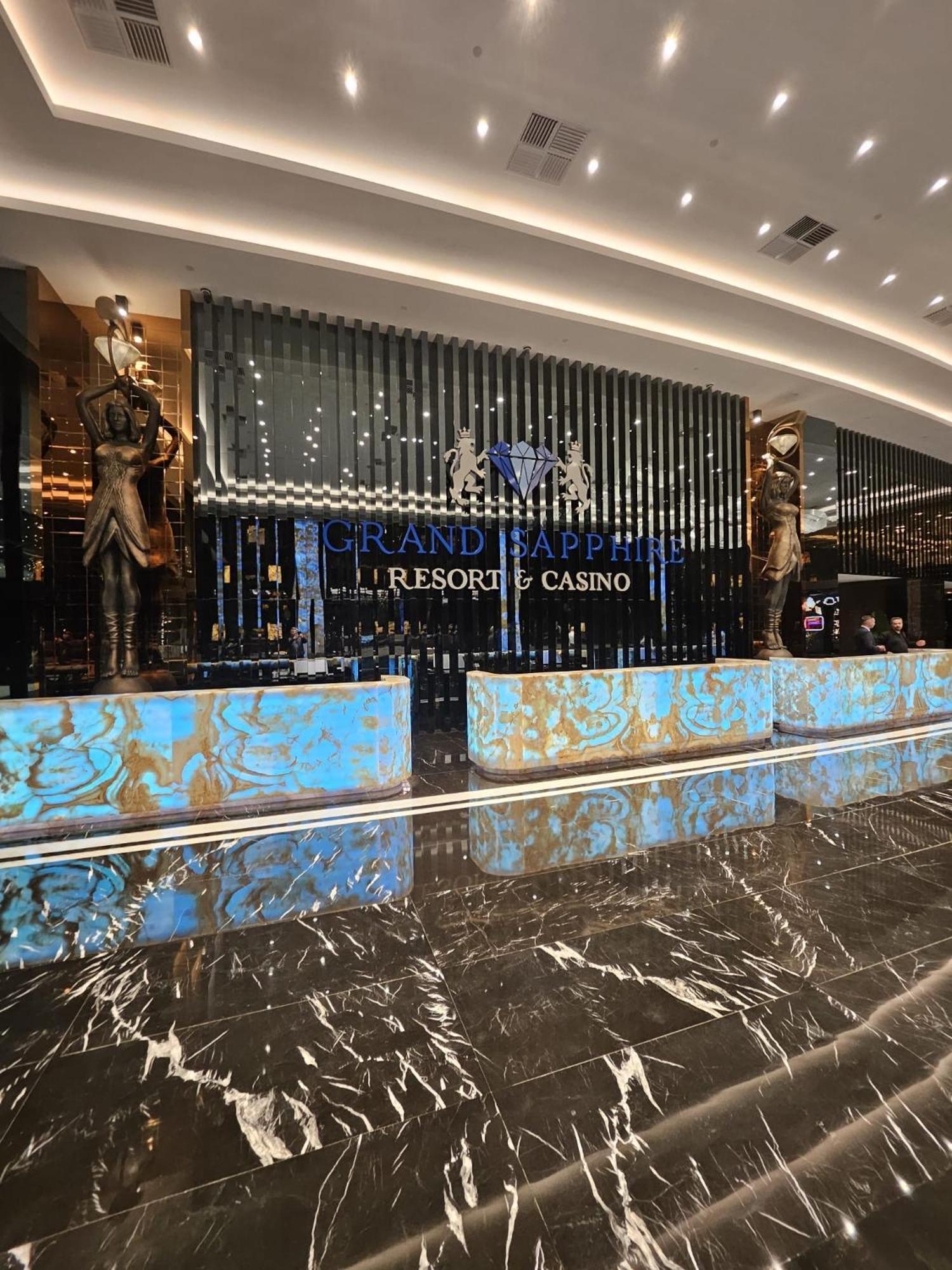 Apartament Grand Sapphire Casino 21 *